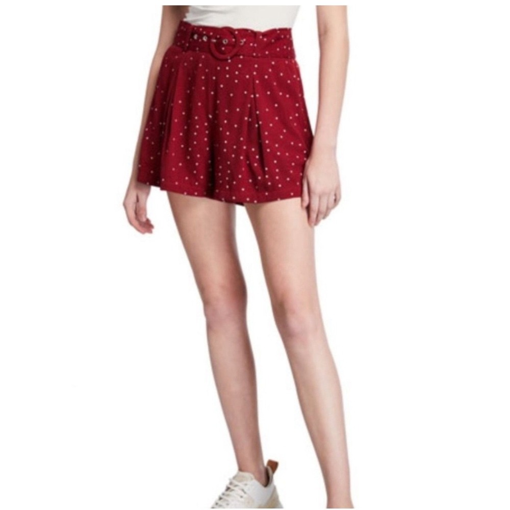 Moon River Pleated Belted Short Size S - Picture 2 of 10
